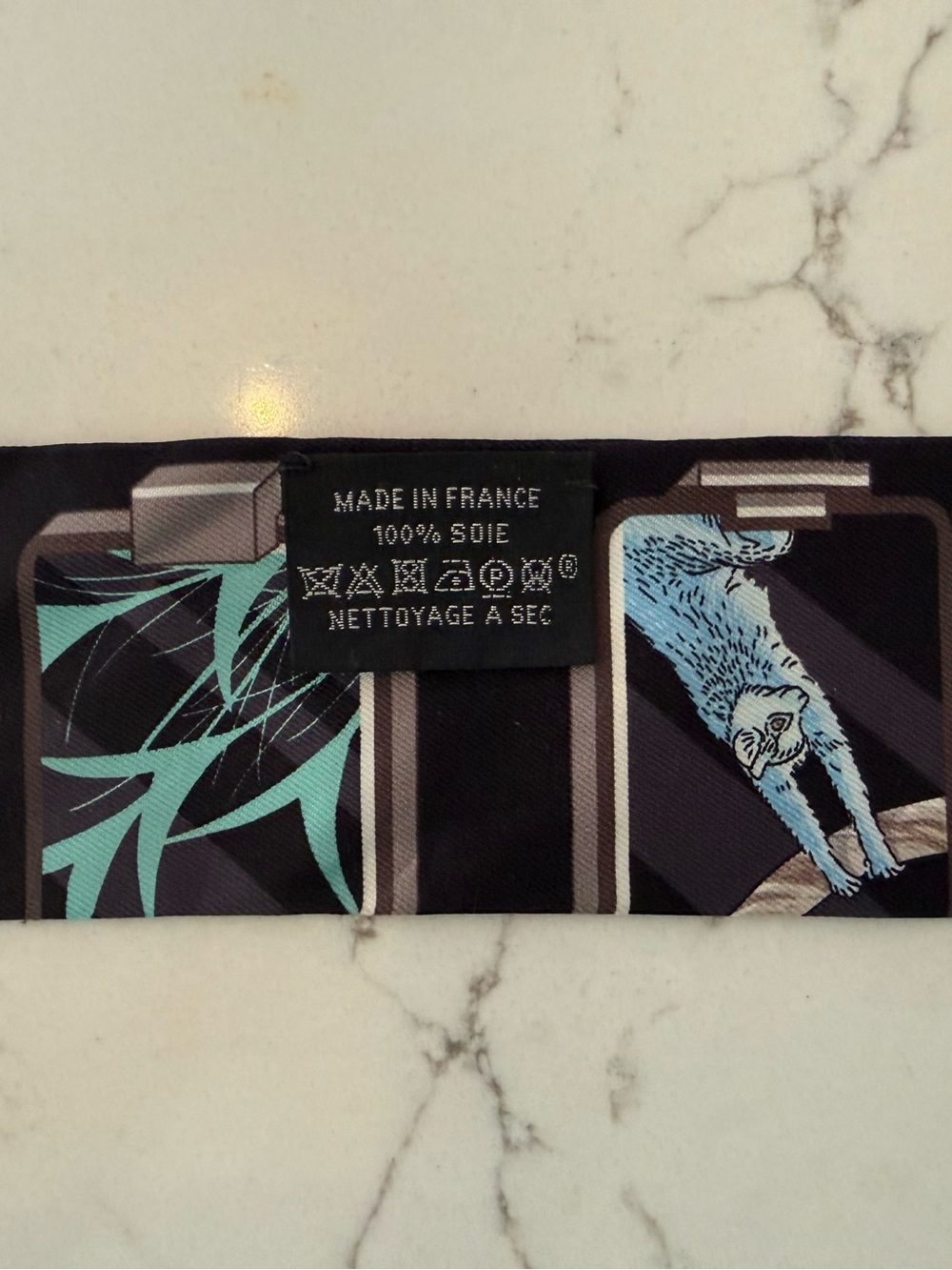 Hermes Silk “Story” Twilly - Picture 4 of 4